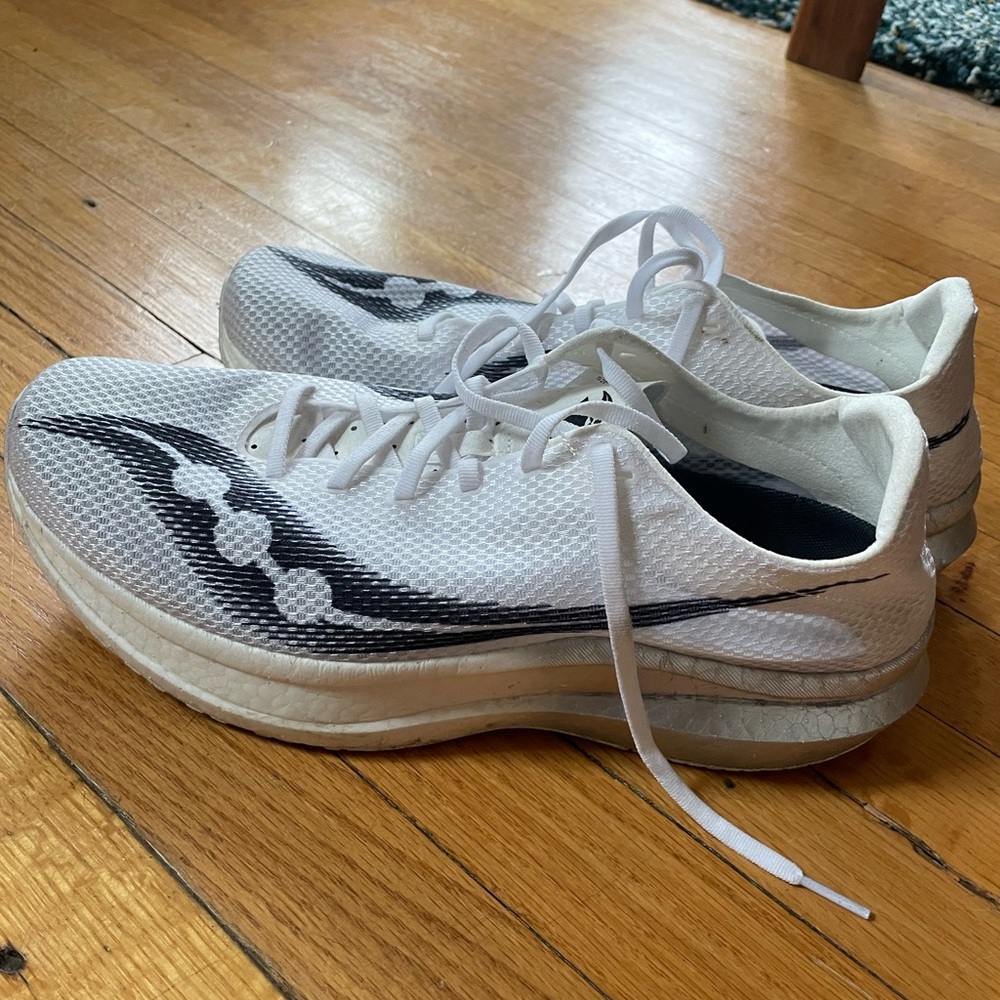 Saucony Endorphin Pro (11.5)